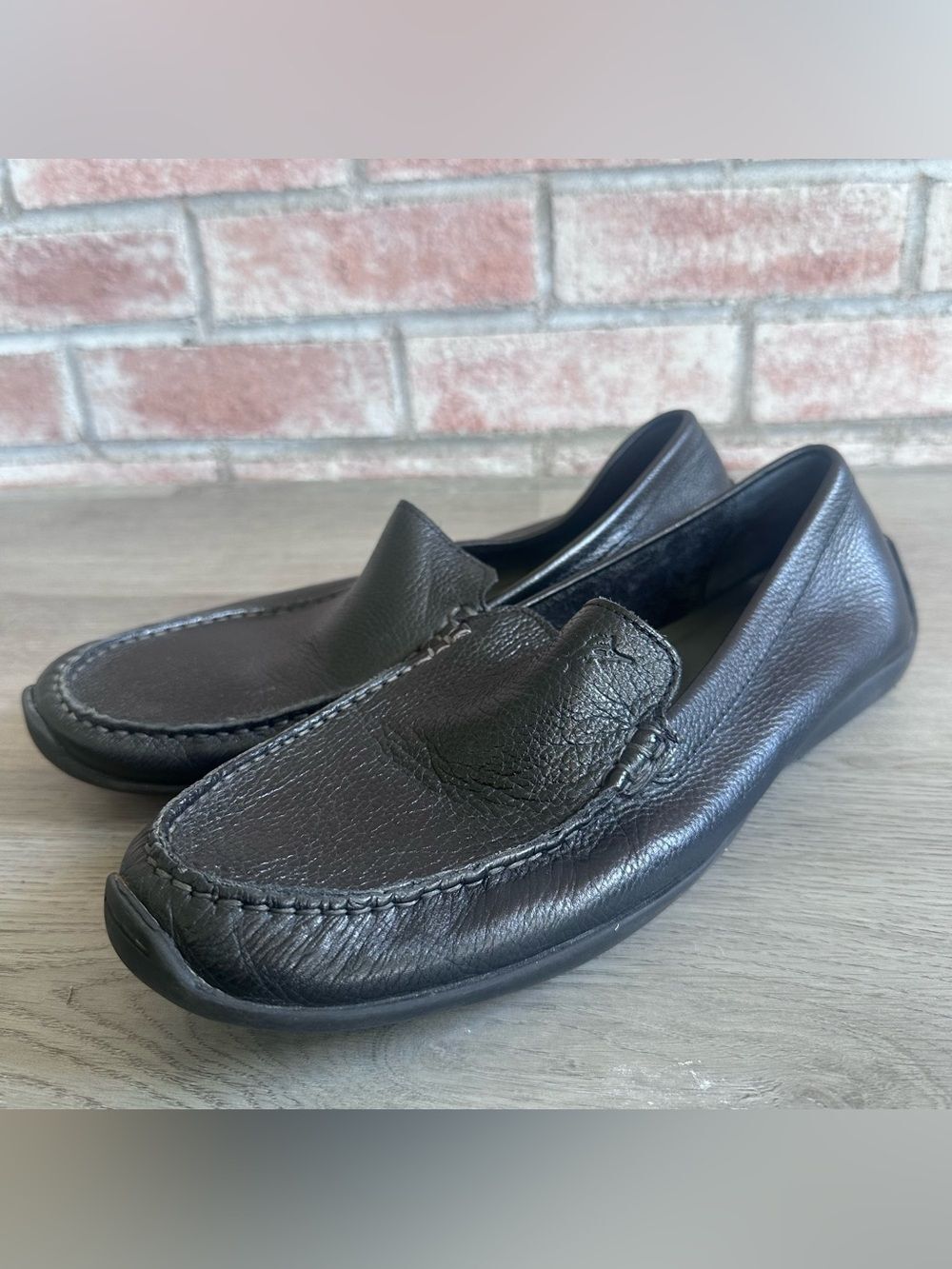 Tommy Bahama Orion Loafers Men’s 10 Black Leather Comfort Casual Preppy Academia